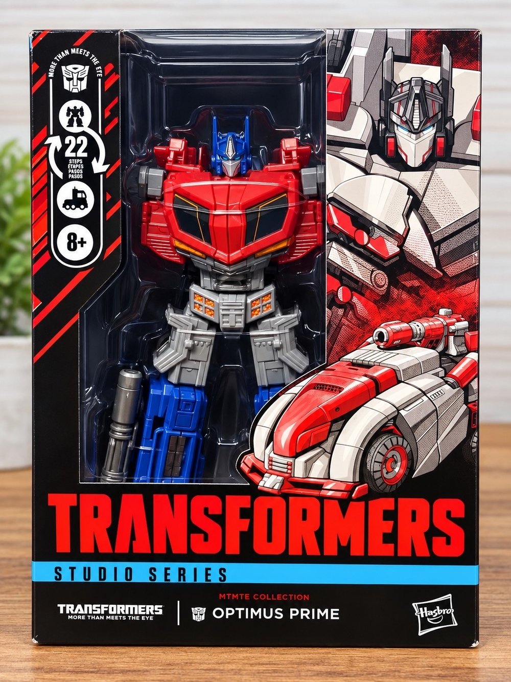 New In Box Hasbro Transformers Optimus Prime Studio Series Transforming Toy